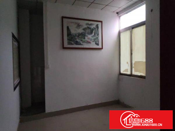 厂房出租龙岗横岗塘坑740平精装修空地大红本厂房形象好