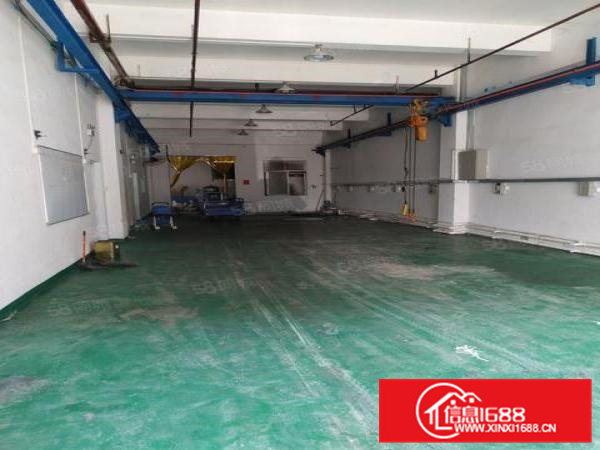 临深高档工业园一楼350平厂房出租带行车形象非常好