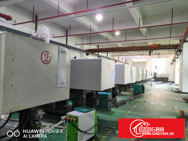 乌沙博越五金城边2楼1300平有装修现成行车出租