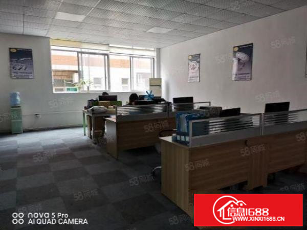 凤岗金凤凰大道边上独门独院花园式厂房九千平方出租（可分租）