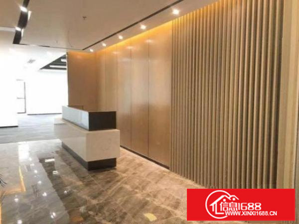 出租龙岗区横岗地铁站红本房租期10年新装修..