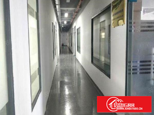 西乡固戍二路边大型工业园楼上精装修530平米厂房出租