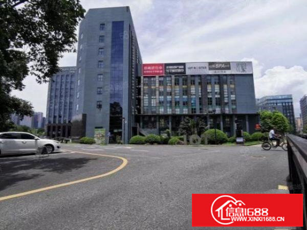 坂田华为高速口1200平带装修适合研发电商办公，园区形象好