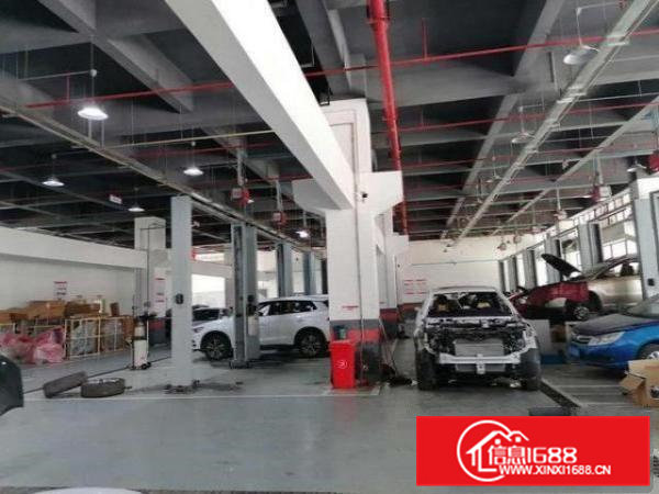 一楼稀缺1000平，带现成牛角，拎包生产，适合各行业