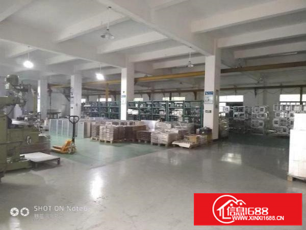 龙岗五联带装修一楼厂房1200平方急租可分一半