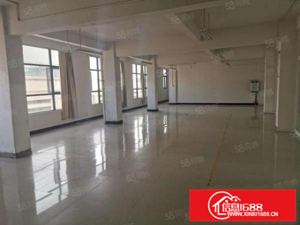 企石镇楼上带装修厂房300平米出租水电齐全有主线