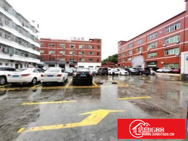 龙岗爱联二楼500平精装修厂房出租免转让