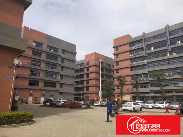 一楼2500平米）楼上2500平米共5000）厂房出租可分层