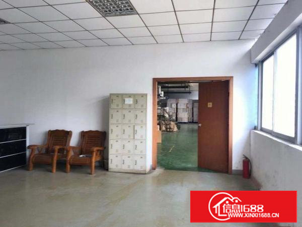 锦厦新空出楼上2100方带全新标准两吨货梯人流集中，交通方便