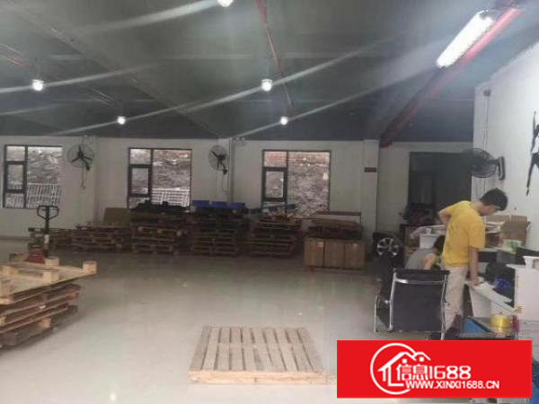 坂田五和地铁口新空出一楼标准厂房600平出租