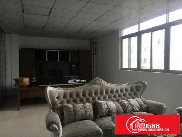 龙华老围电商园240方办公室招租，带精装修