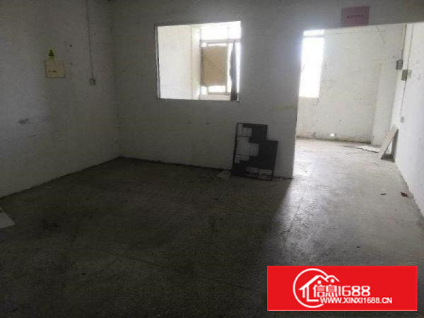 沙井三楼800平精装修带2吨货梯,产证齐全