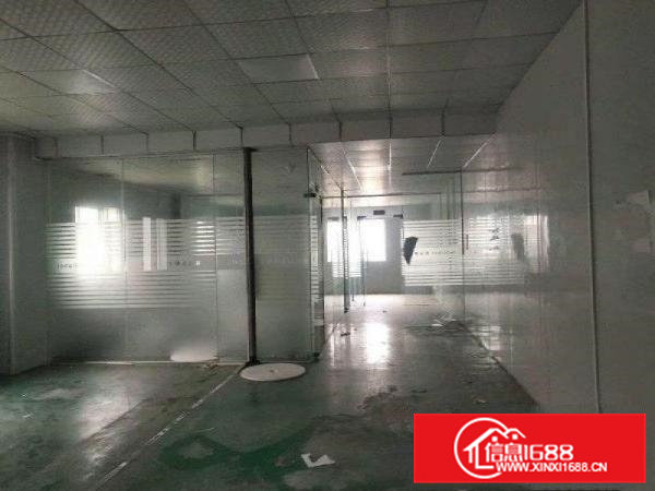 清溪三中新空出原房东独院钢构厂房2700平，水电齐全可分租