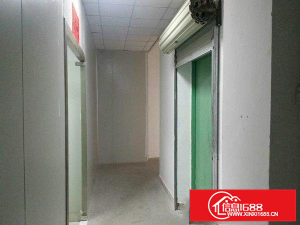 东莞凤岗镇中心绿色厂房出租800平方，有3吨电梯