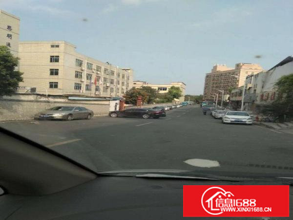 平湖平湖范围楼顶小面积厂房出租，适合油边，皮草行业