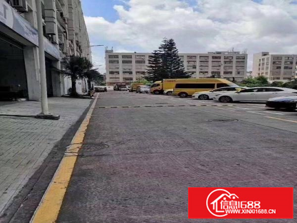 清湖地铁口一楼700平可分租一半新装修可做国际物流仓储办公