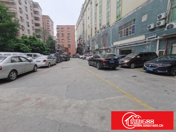 企石清湖村新出楼上450平方精装修厂房