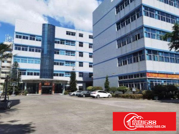 石岩镇塘头正规工业园内，楼上一整层1000平方带装修厂房出租