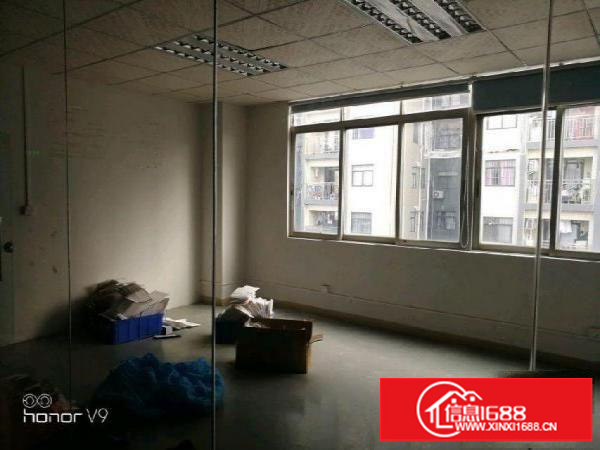 坂田吉华路岗头路口厂房480平米