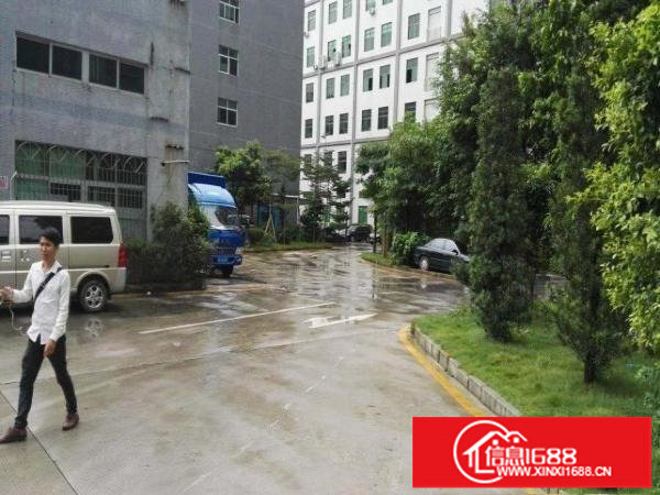 平湖辅城坳厂房3000平米