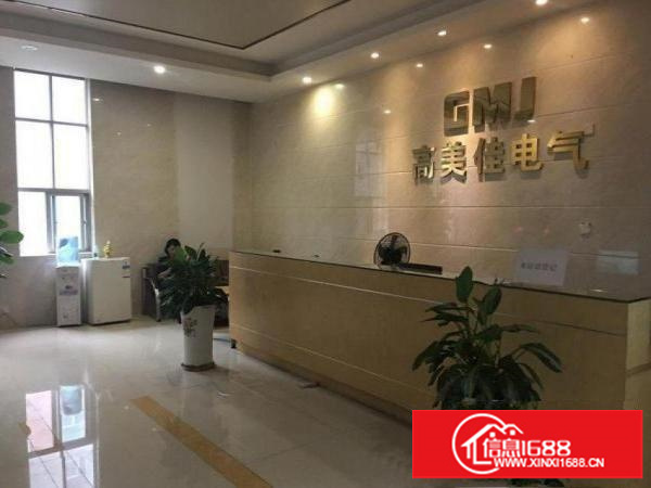 横岗华侨新村原房东楼上1200平方豪华装修厂房出租，面积实在