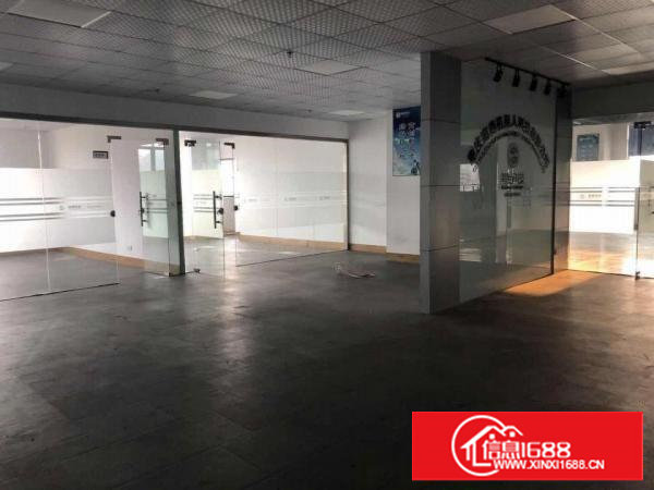 街口空出楼上精装修厂房500平出租