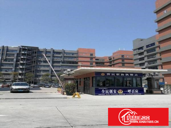 凤岗黄洞（高大上楼上厂房）1200平米带装修招租。