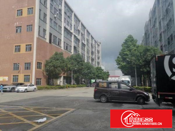 西乡黄田厂房出租3楼3200平方米整层重工厂房出租高新产业园