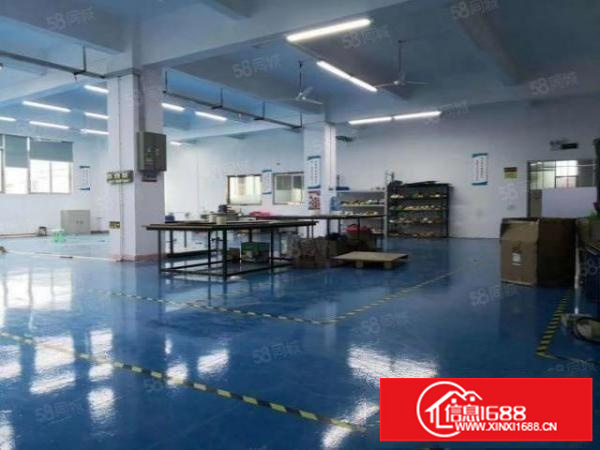 观澜牛湖环观南路边楼上是带办公室装修标准厂房招租。