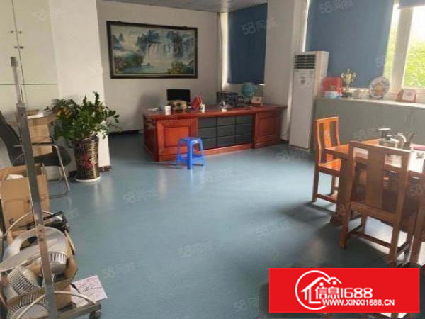 石岩北环楼上新出精装修厂房1900平米厂房租.