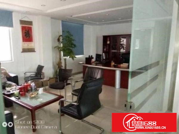 平湖山厦新出3楼680平方厂房急租