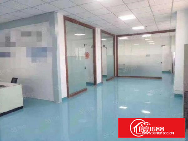 宝安石岩镇高速出口附近，楼上带精装修1100平方厂房出租