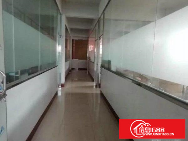 11米高钢构模具厂房出租，现成装修，多台行车