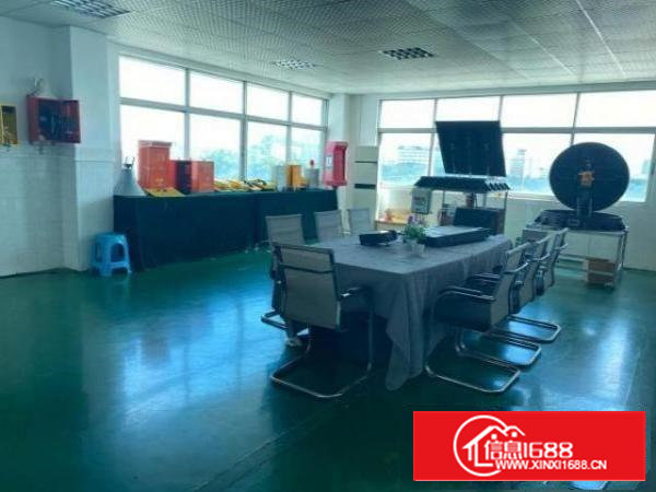 以装修好，可直接搬进来办公