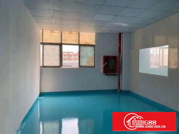 厂房位于沙井共和，楼上700平，原房东房，刷好地坪漆