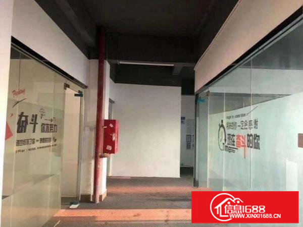 楼上550平精装办公厂房出租，货车出入方便