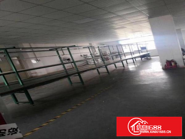 田心楼上厂房700平，现成装修，无转让费！