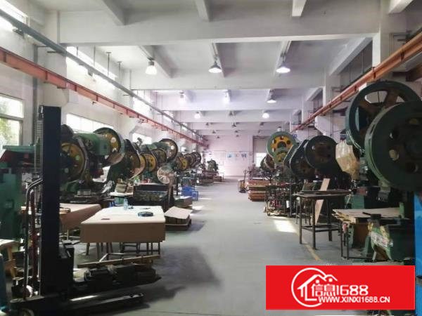 塘厦清湖头刚空出1800平一楼，原房东现成行车高6米，无公摊