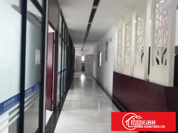 福永桥头地铁口楼上豪华装修厂房2500平