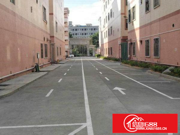 龙岗红本独院10520平方出租，深圳厂房出租