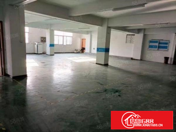 长安街口楼上700平厂房出租现成装修办公室卫生间