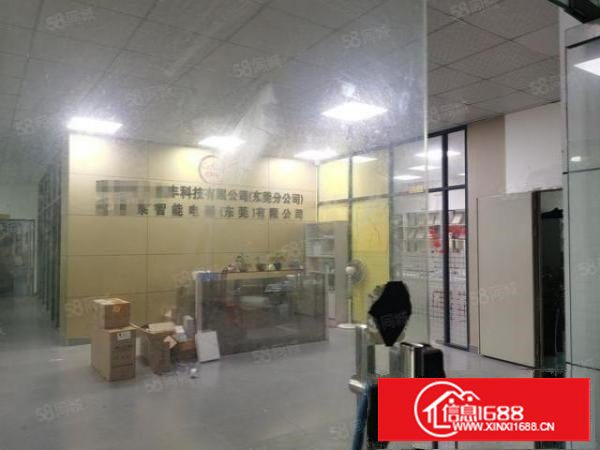 乌沙新出楼上2000平方厂房（豪华装修）