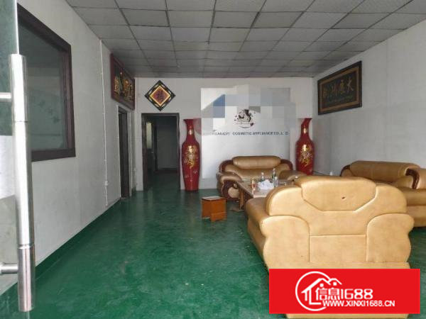 清溪厂房招租二楼1500平豪华精装修可分租，好招工。