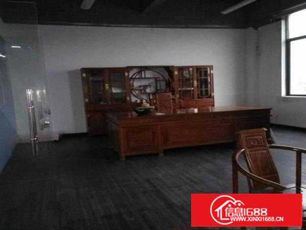 龙岗南约房东直租楼上500平米带办公室精装修