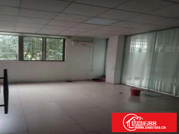 坪地坪西新出楼上850平无公摊实际面积出租带装修