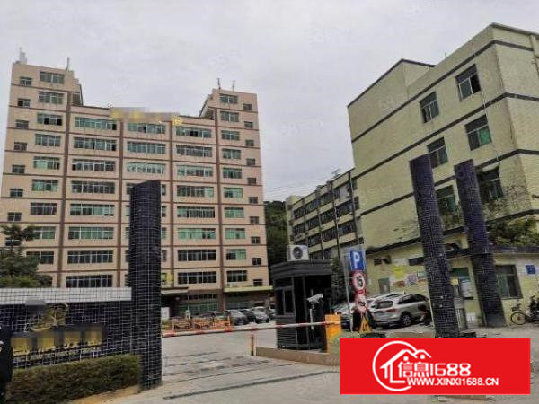 石岩外环路龙大高速口新出原房东楼上1250平带装修厂房出租