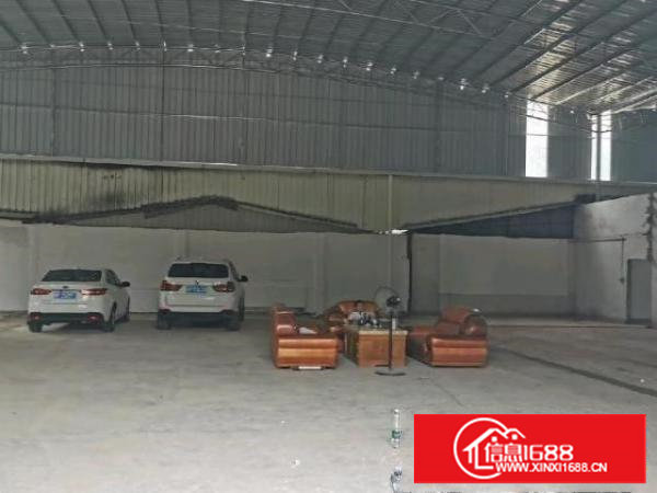 全新钢构厂房，空地超级大，拖头随意漂移