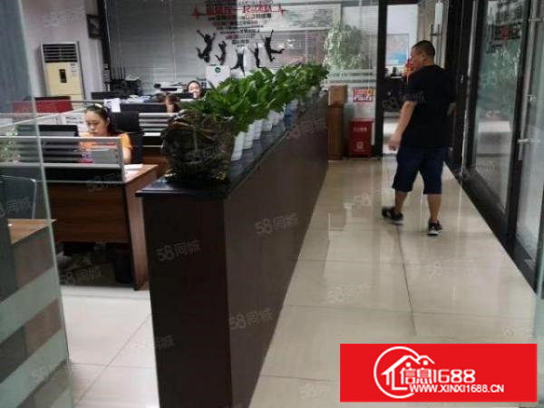 龙华大浪商业中心附近楼上2000平精装无尘厂房出租