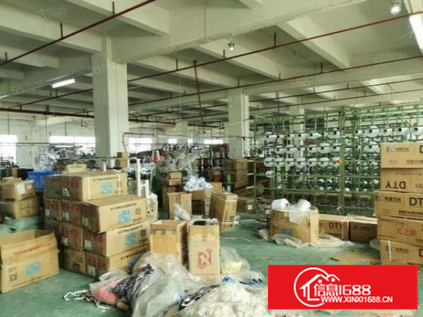 石排标准厂房6000方出租，租17元，水电齐全，设有停车位