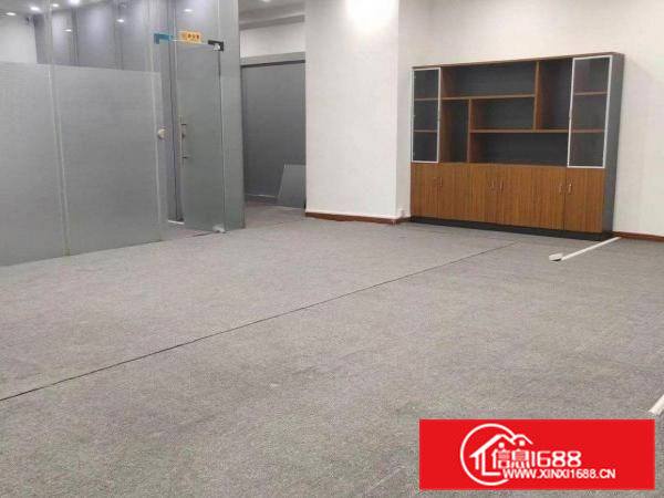 低价缝盘厂出租，电梯楼
